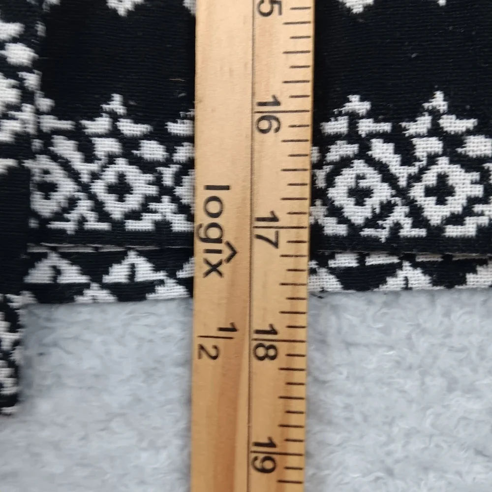 Loft Outlet Skirt Mini 4 Black White Geometric Jacquard Wrap Front